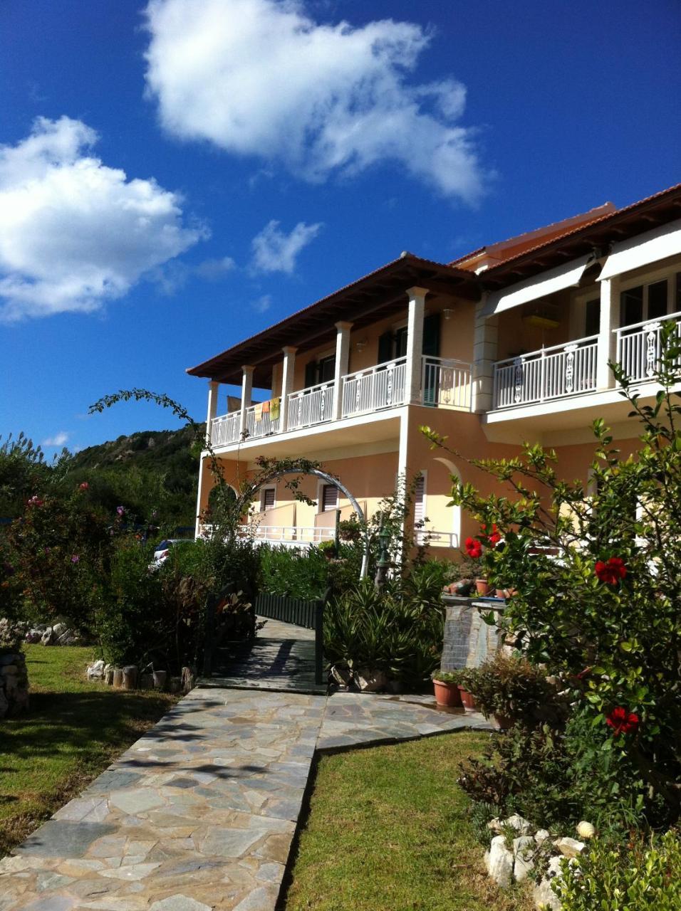 Eleni Apartments Аріллас Екстер'єр фото